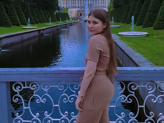 Adult live ZendayaMadyson