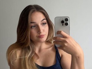 Amateur naked AnneWilsonn